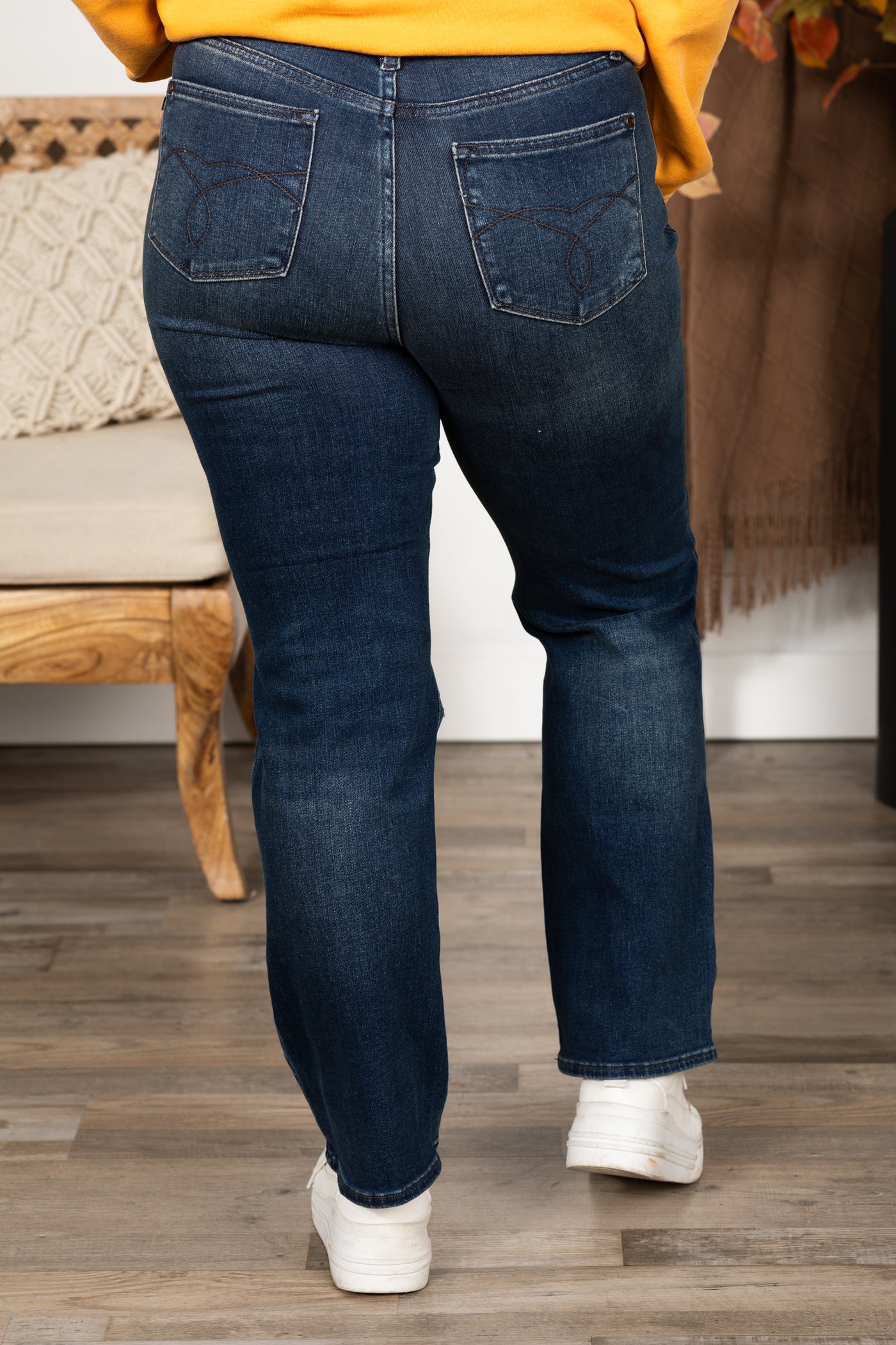 Judy Blue Dark Wash Ripped Knee Dad Jean