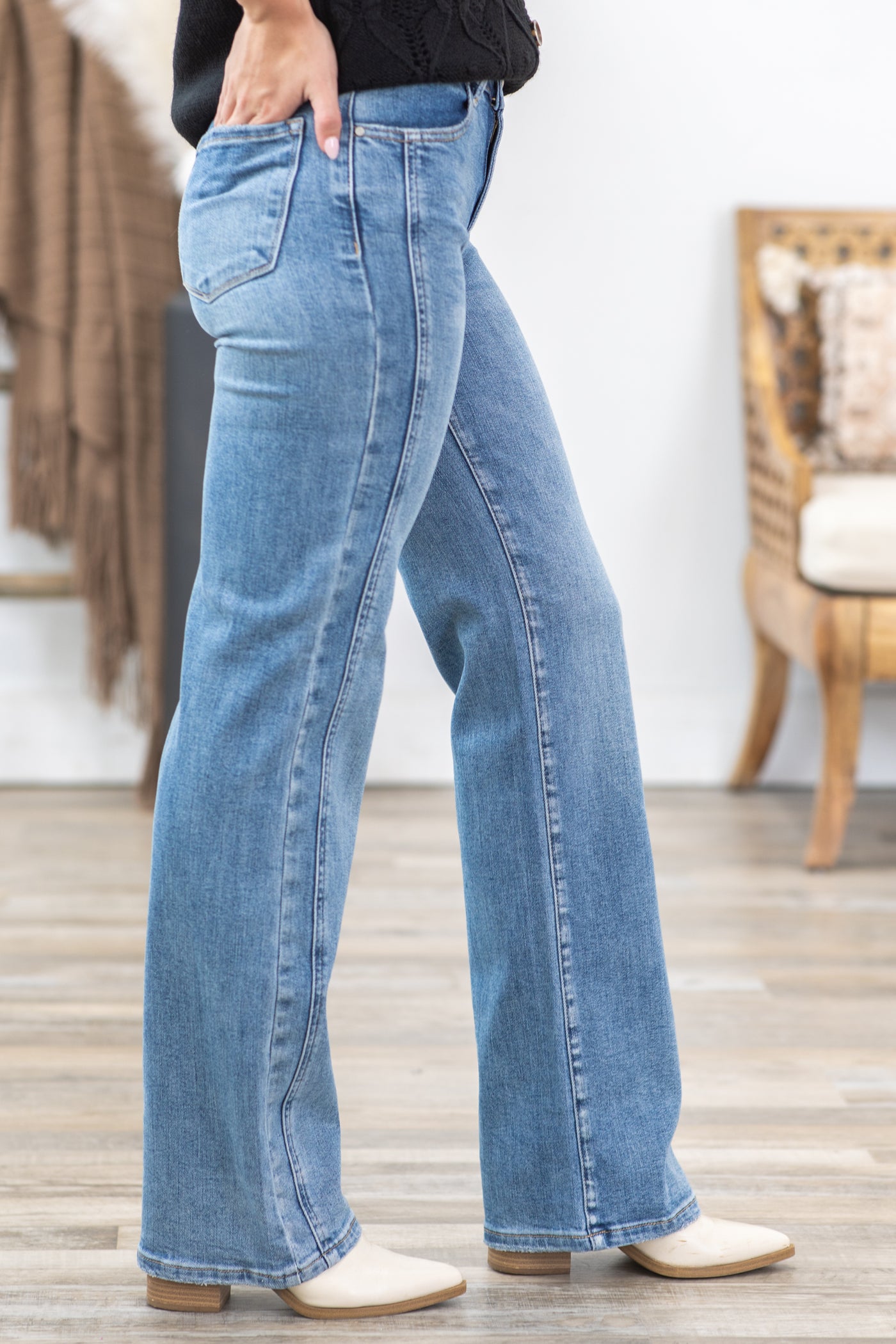 Risen Medium Wash Mid Rise Straight Jeans