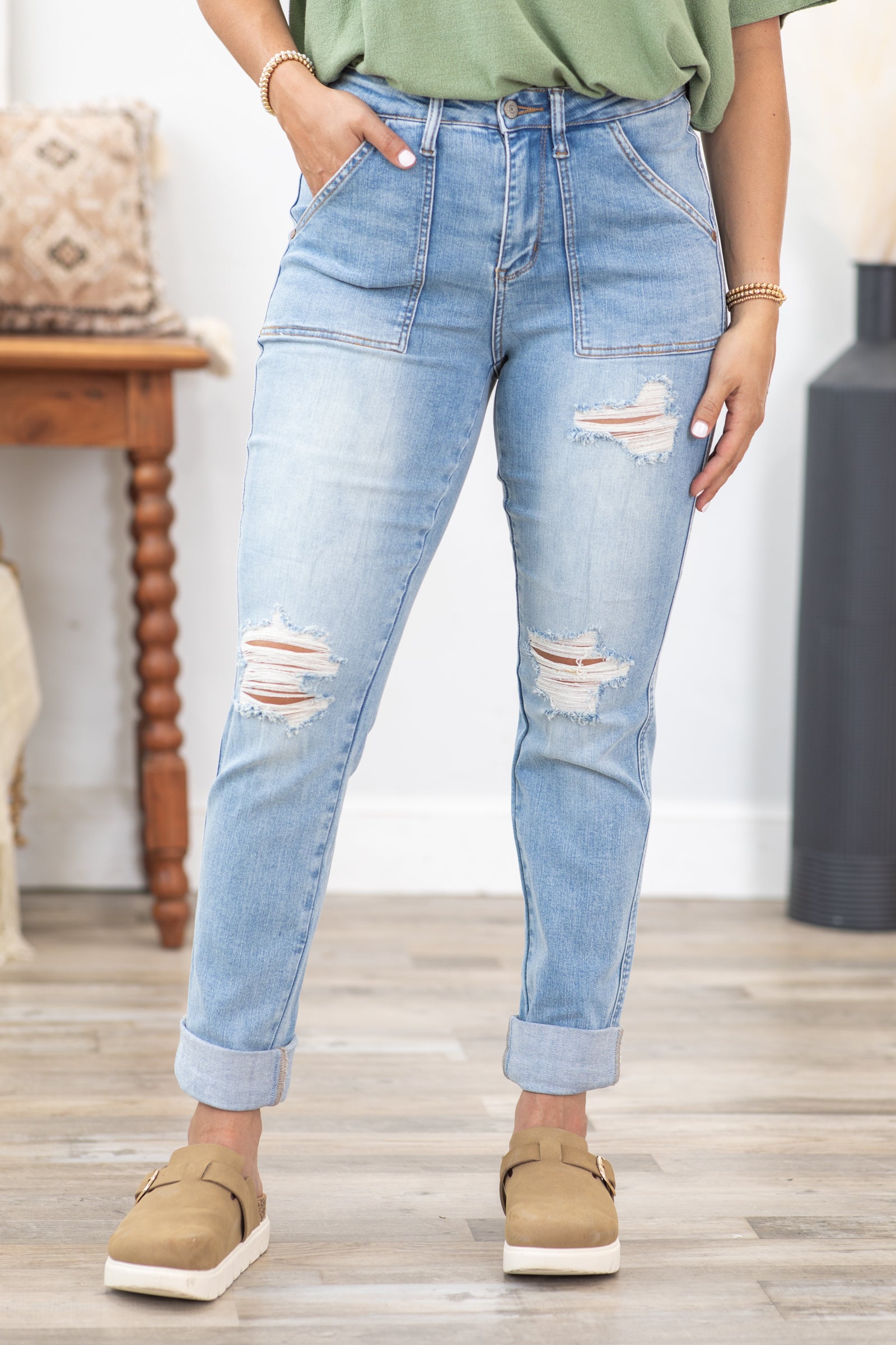 Patched fashion boyfriend jeans