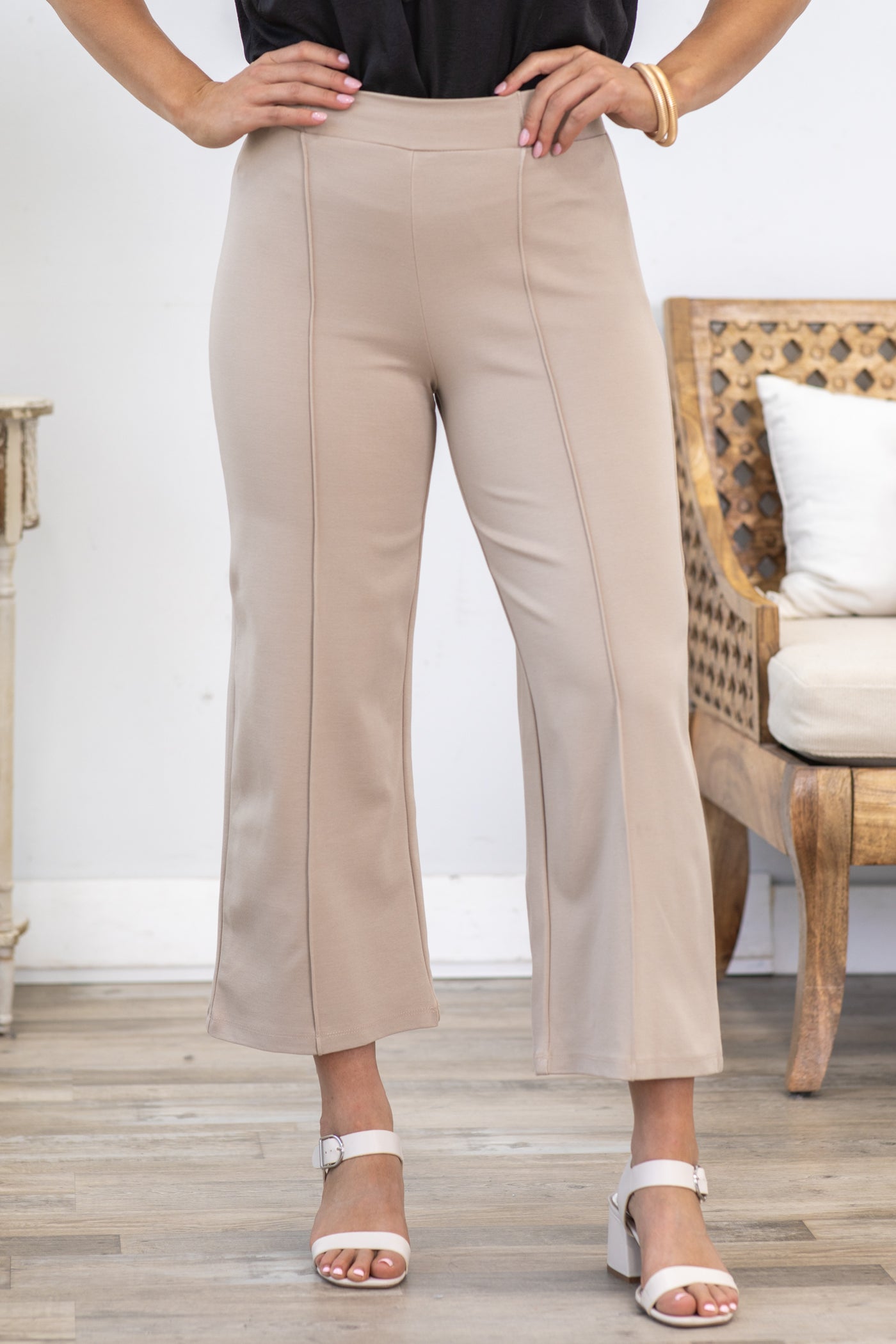 Beige Wide Leg Cropped Pants With Seam