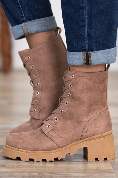 Mocha Lug Sole Lace Up Boots