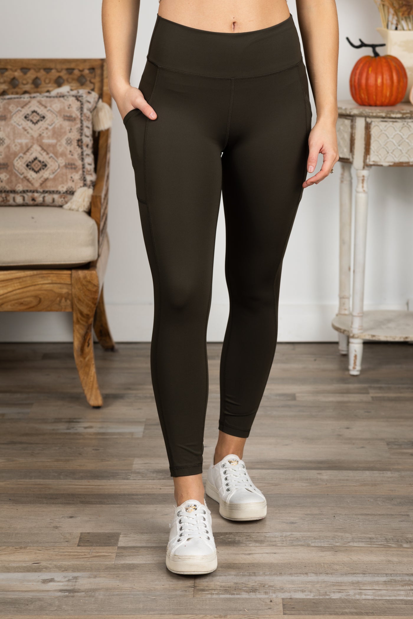 Wide Waistband Leggings With Pocket