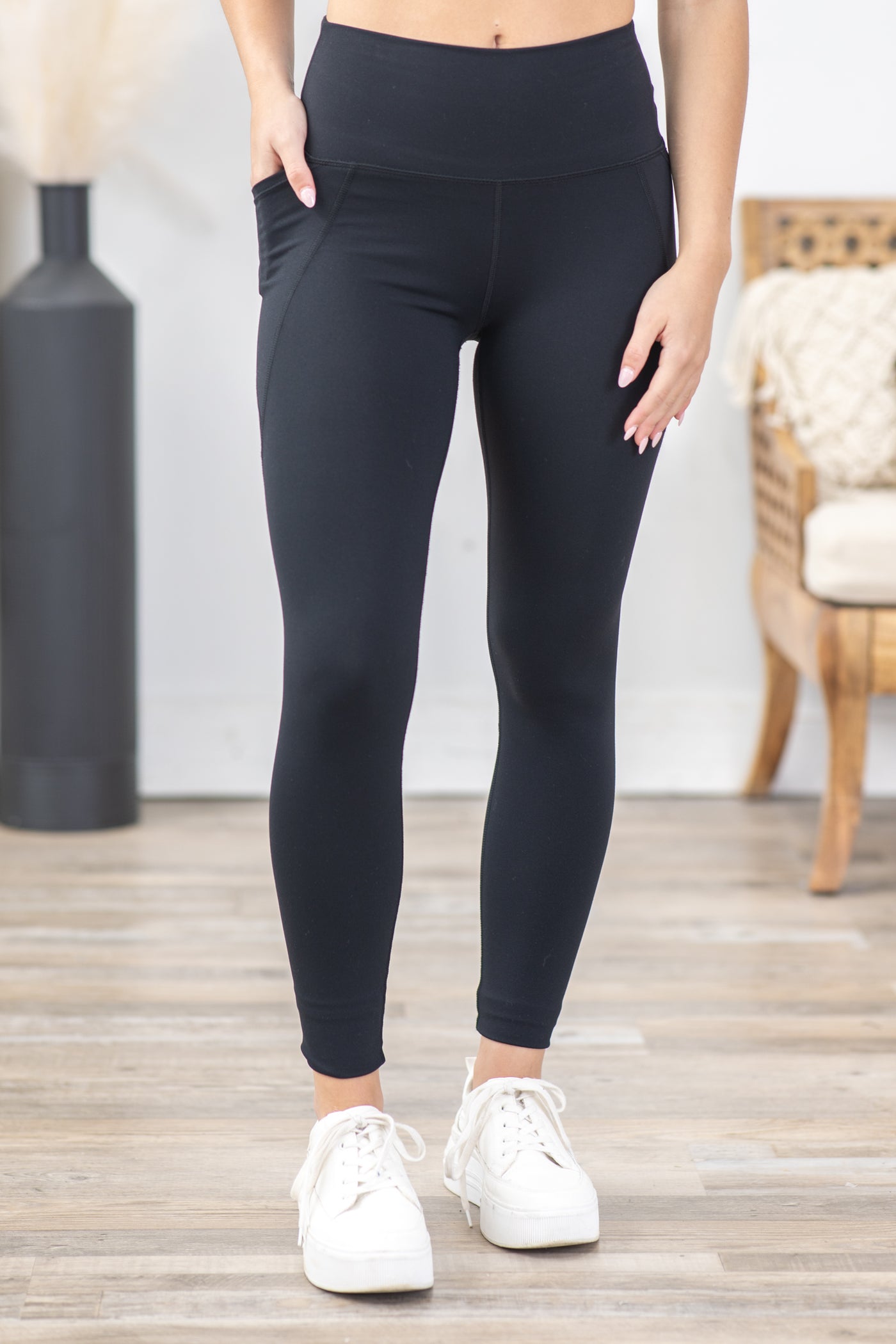 Black Tapered Band Essential Leggings