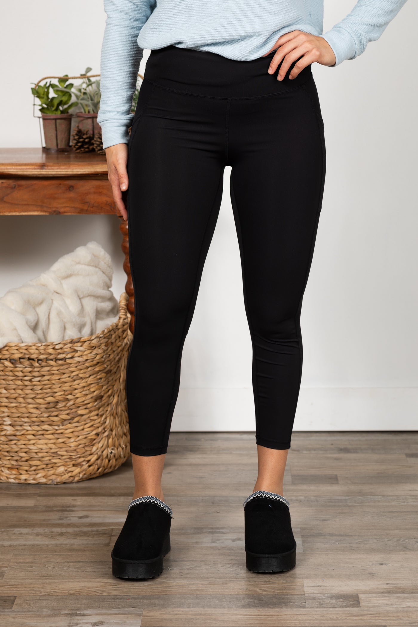 Wide Waistband Leggings With Pocket