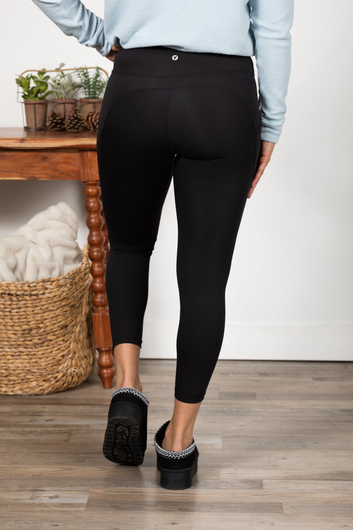 Wide Waistband Leggings With Pocket