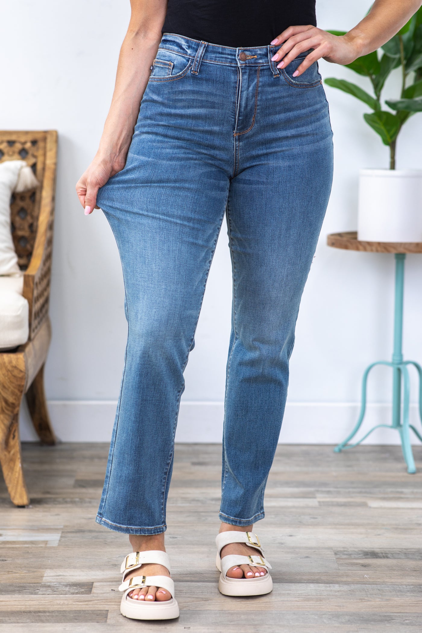 Judy Blue Work It Med Wash Straight Leg Jeans