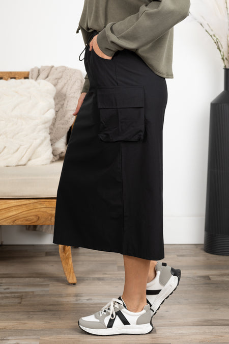 Black High Waisted Solid Woven Cargo Skirt