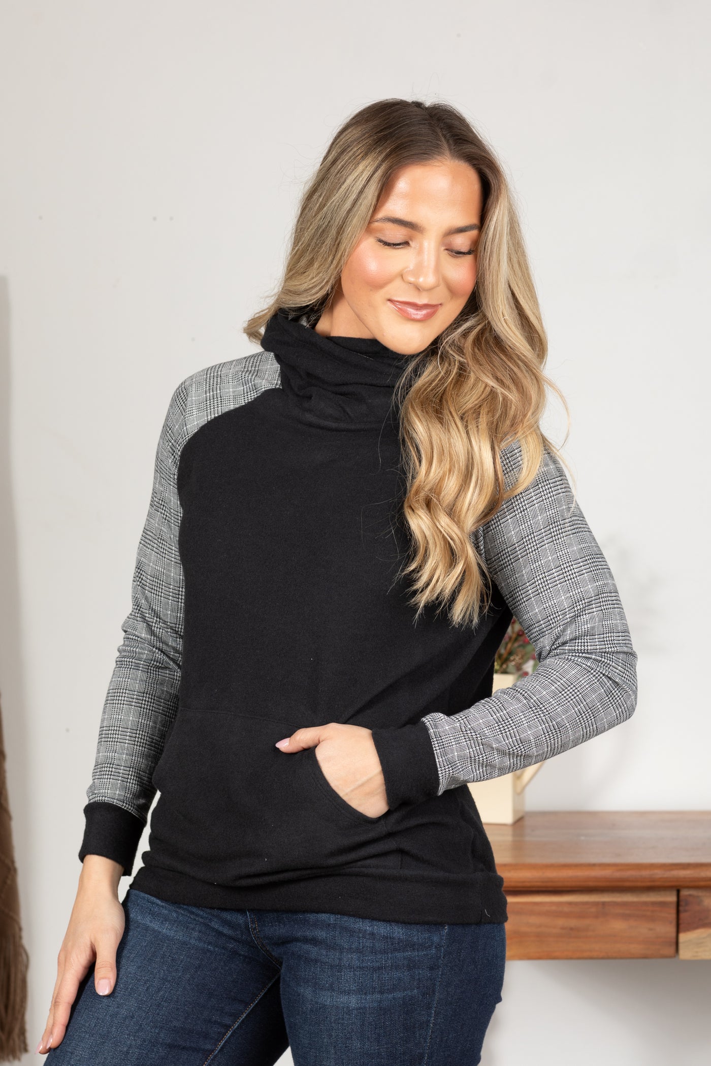 Black With Plaid Sleeves Knit Hoodie