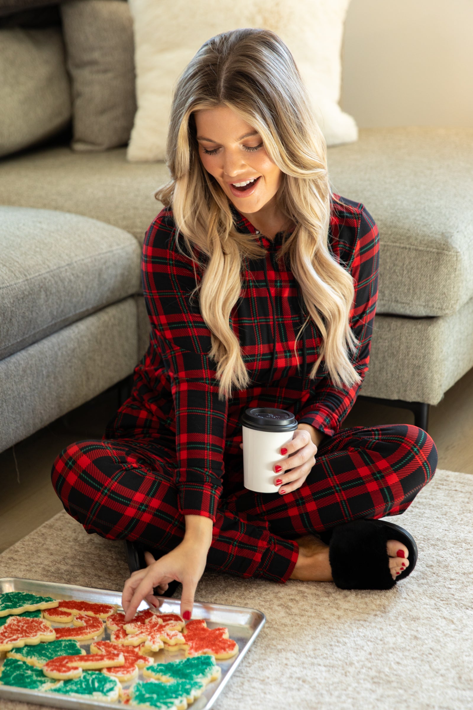 Red and black hot sale plaid hoodie