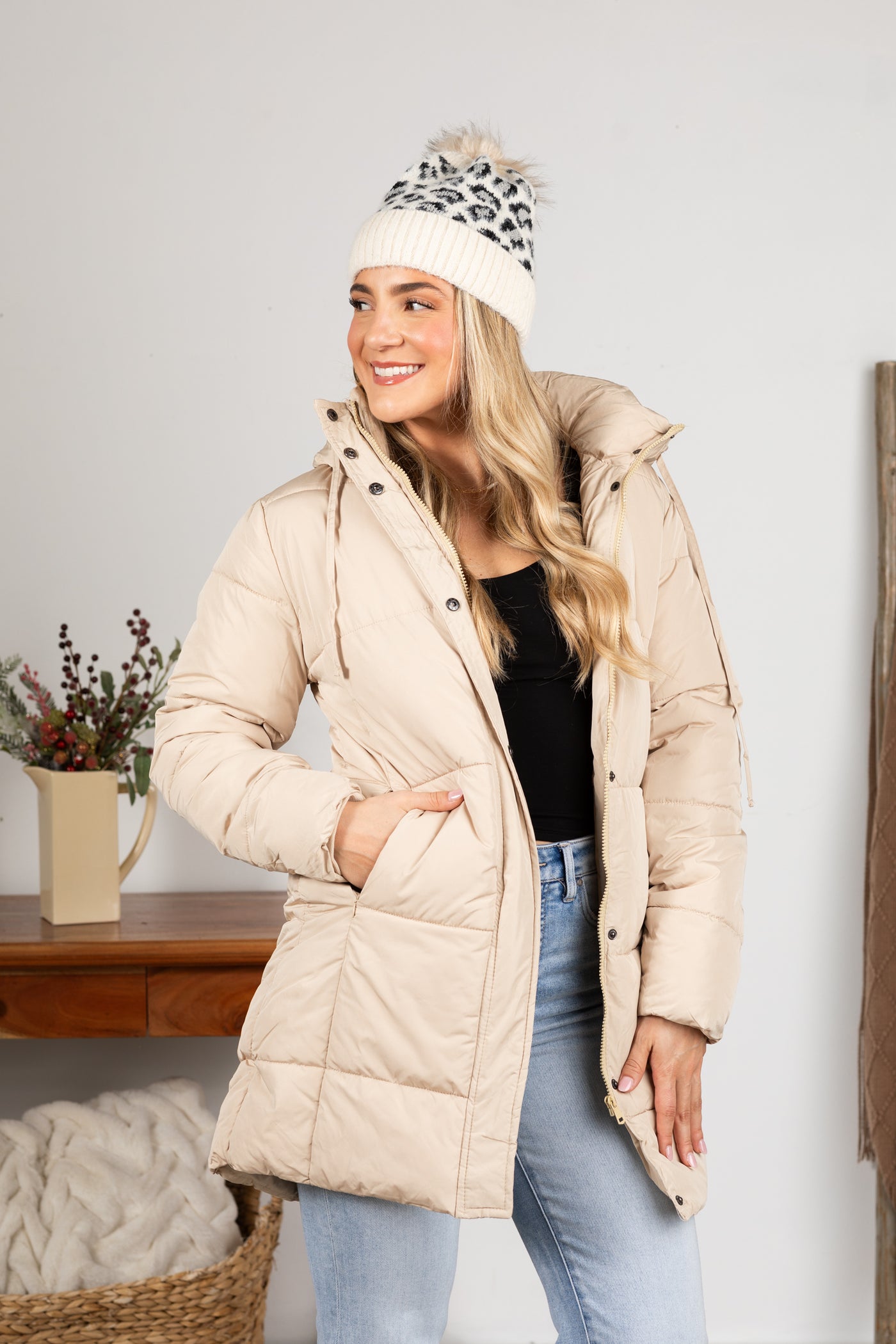 Puffer Jacket With Drawstring Hoodie