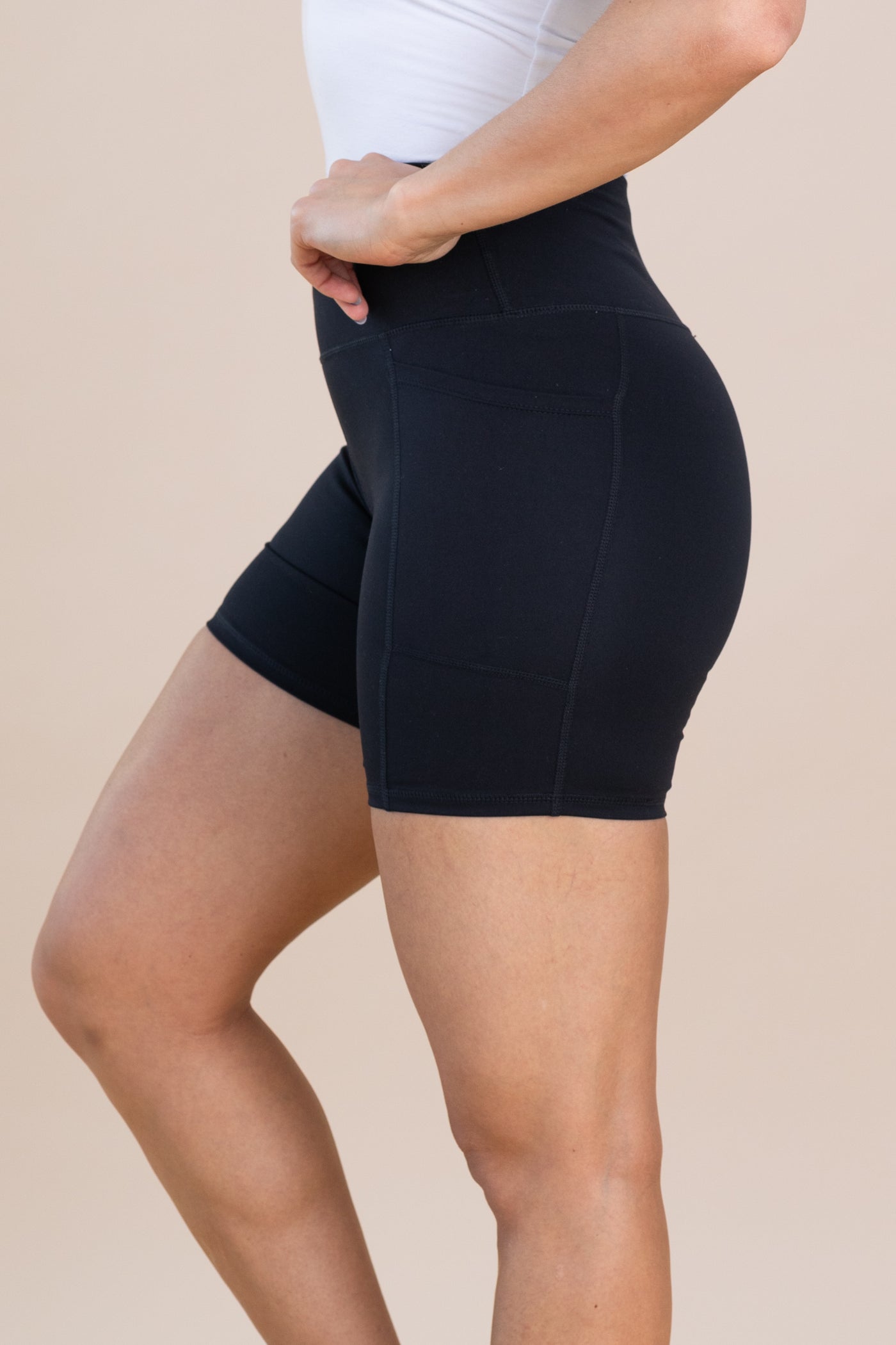 Black Venice Cloud Light Sculpt Biker Shorts