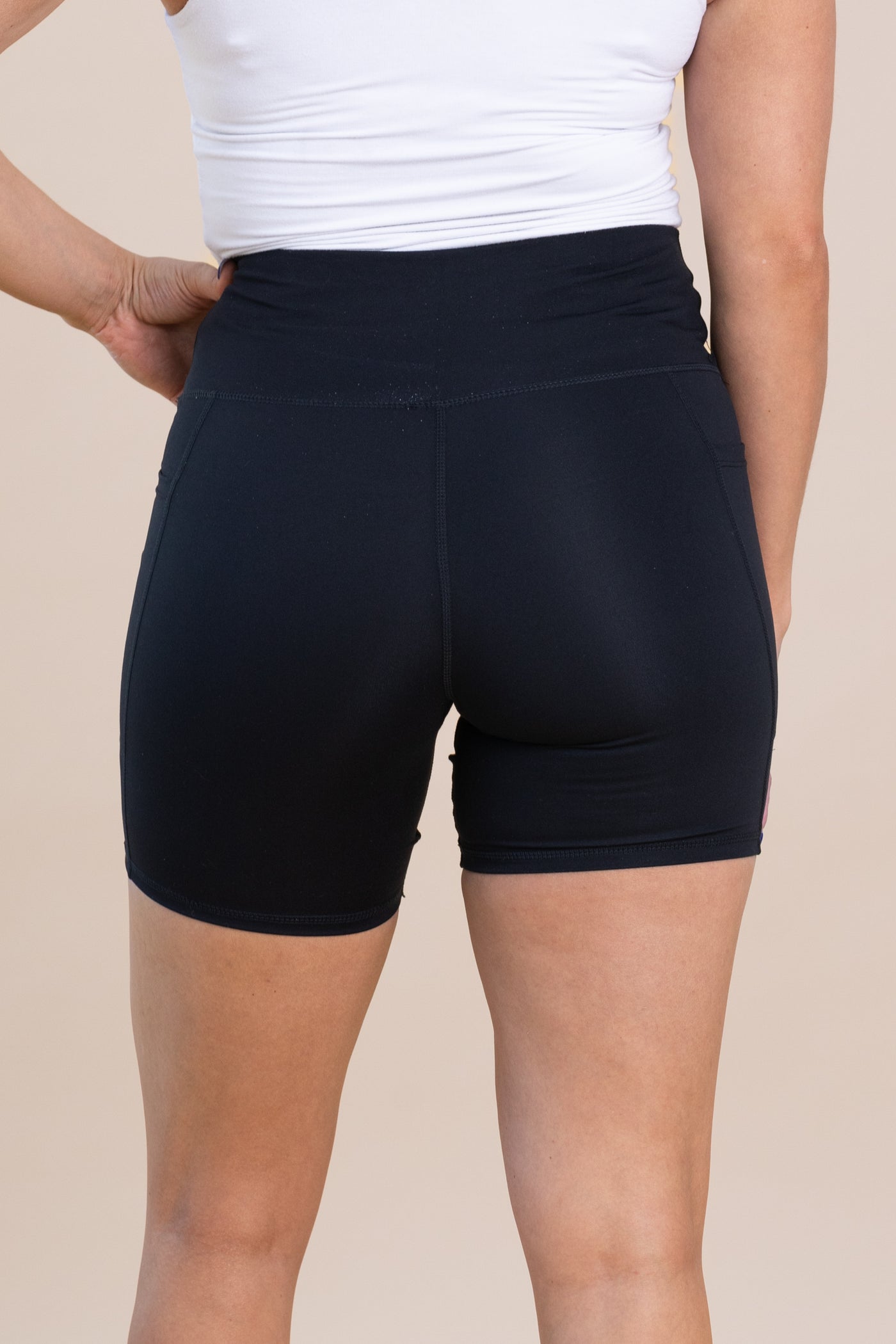 Black Venice Cloud Light Sculpt Biker Shorts