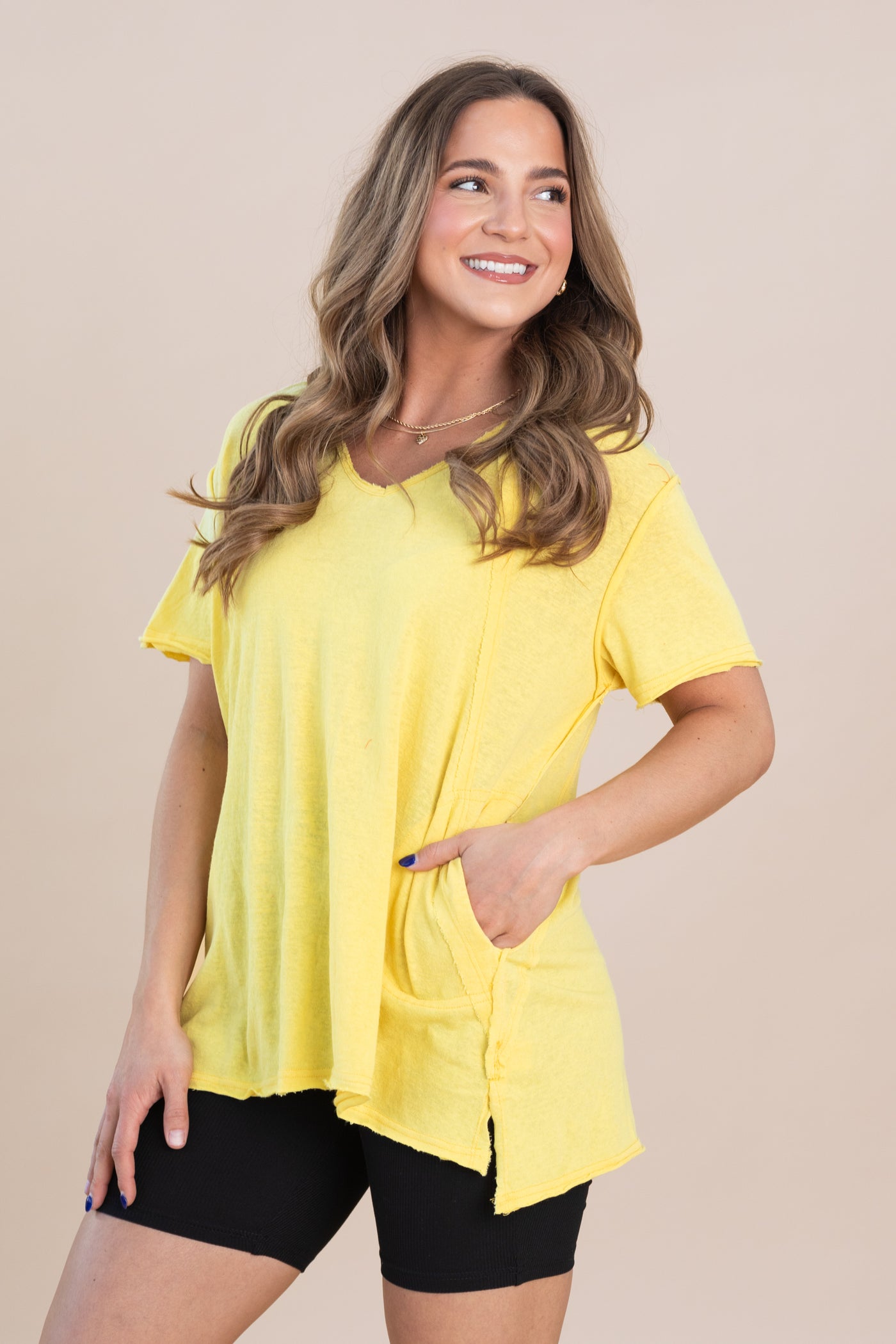 Oversized V-Neck Pocket Short Sleeve Knit Top