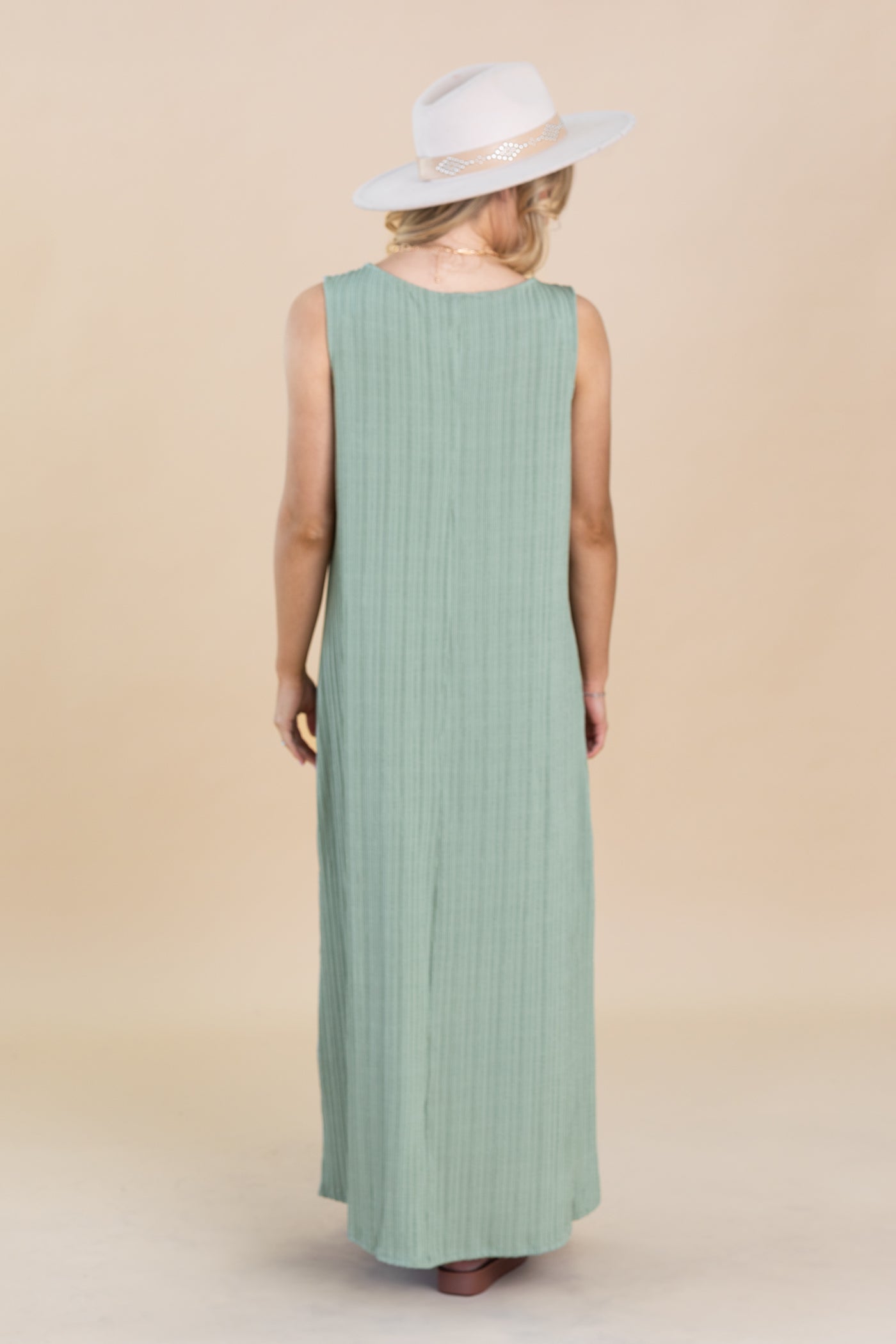 V-Neck Ribbed Maxi Dress