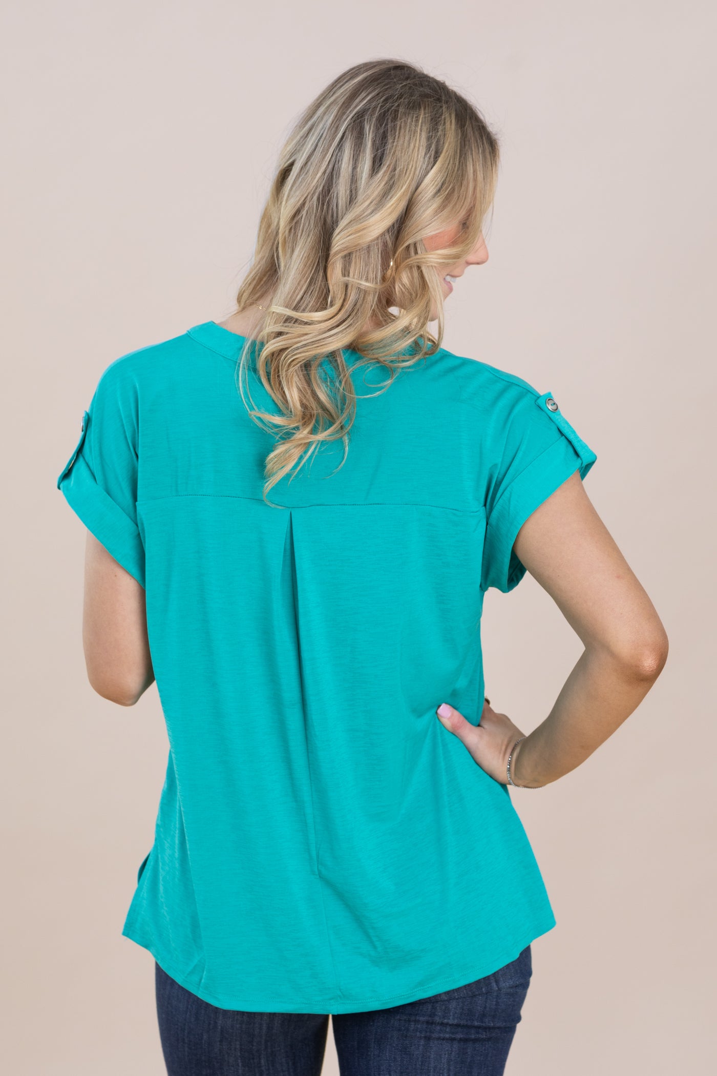 Wrinkle Free Folded Short Sleeve Knit Tops