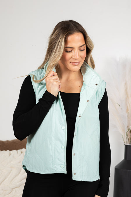 Collar Button Front Lightweight Vest