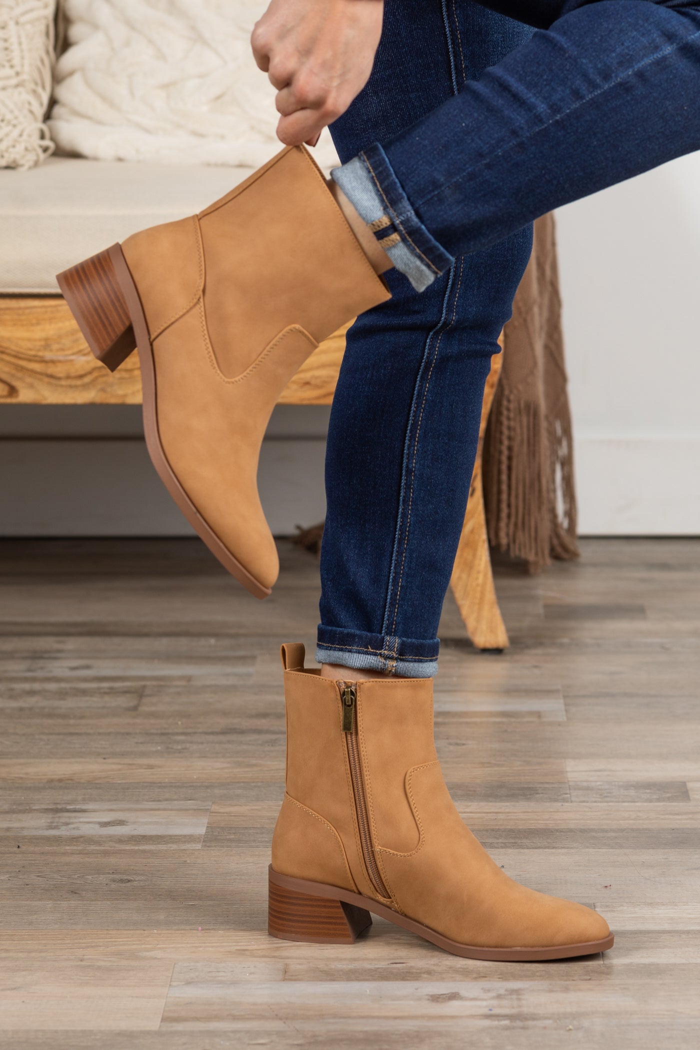 Pull On Round Toe Ankle Booties