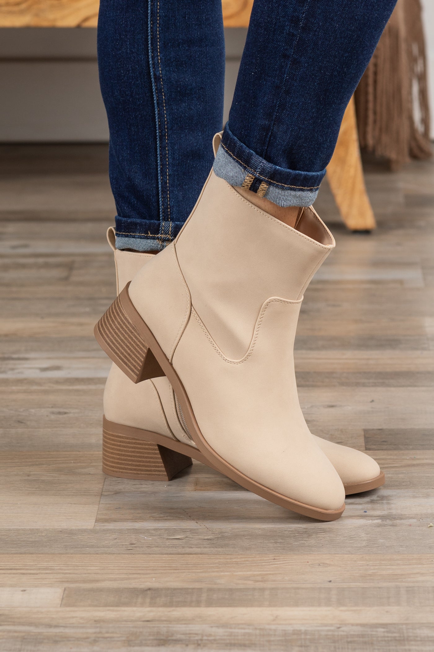 Pull On Round Toe Ankle Booties