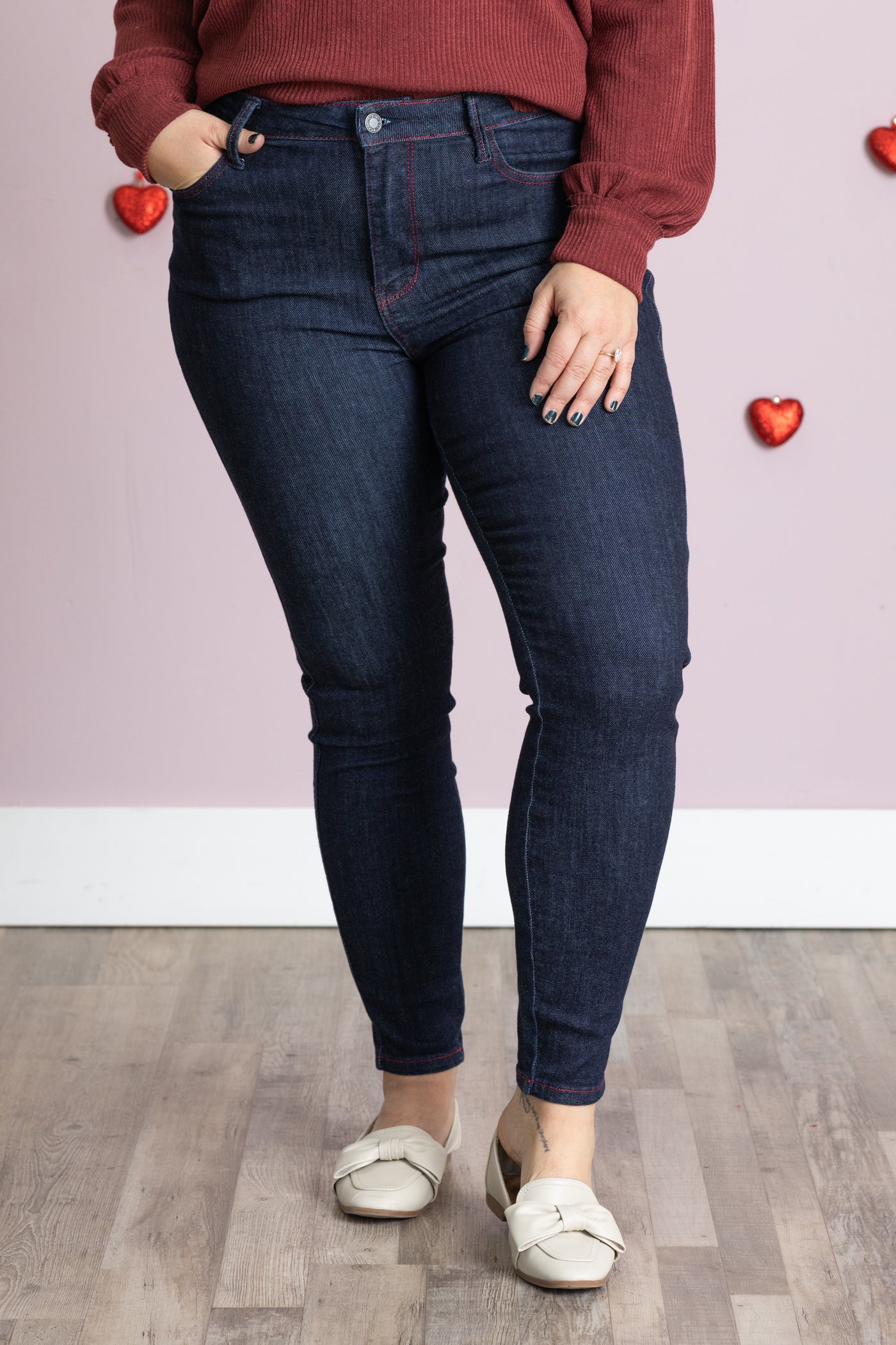 Judy Blue Heart Back Pockets Skinny Jean