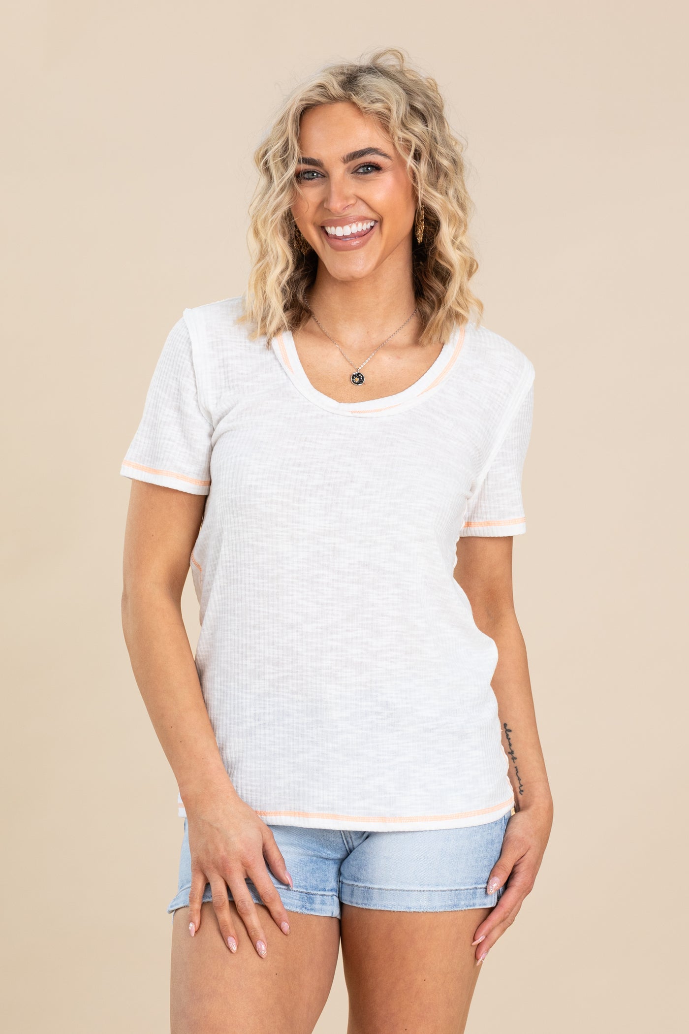 Round Neck Short Sleeve Solid Knit Tops