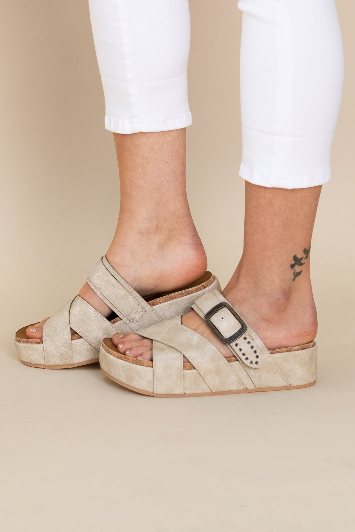 Blowfish Beige Buckle Platform Sandal