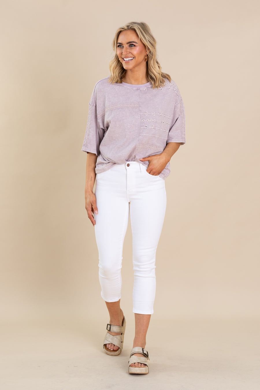 Judy Blue White Capri With Cuff