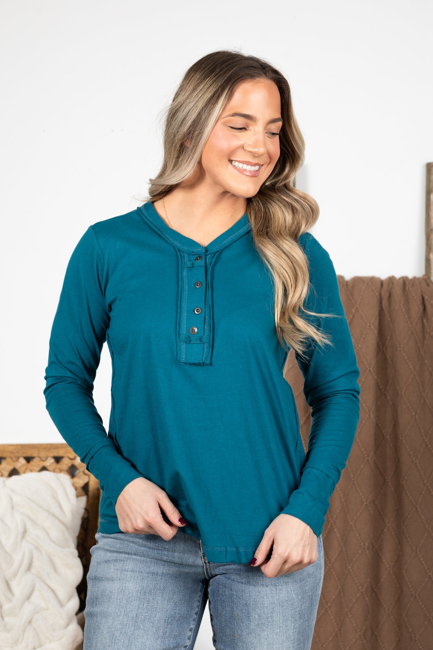 Thumb Hole Contrast Stitch Henley Top