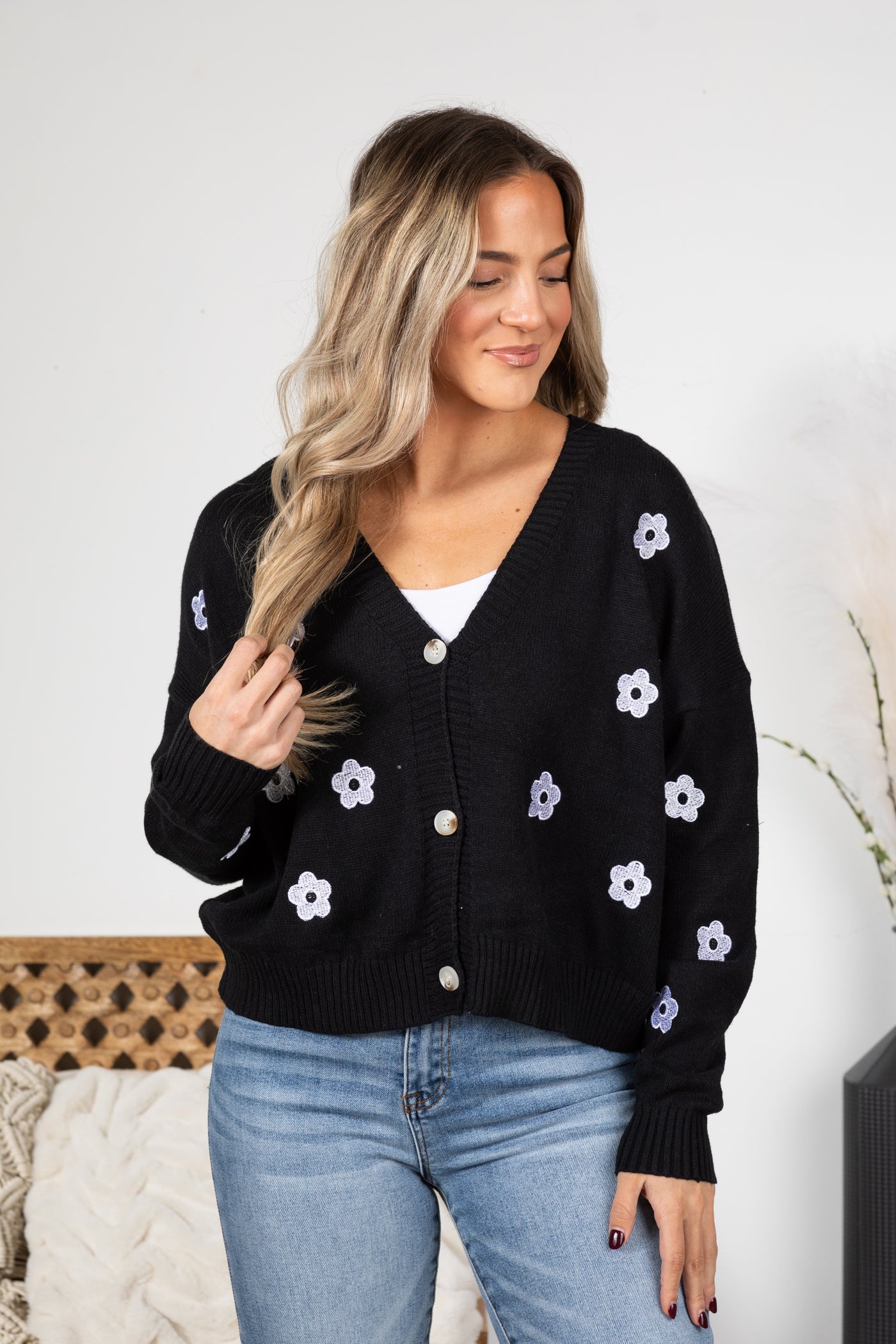 Black Flower Pattern Buttoned Cardigan