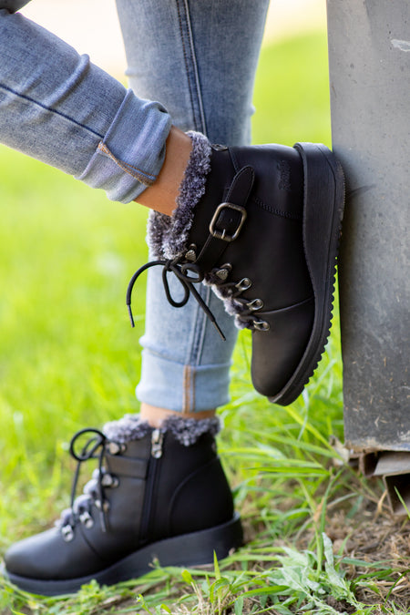 Black Lace Up Boots With Faux Fur Detail