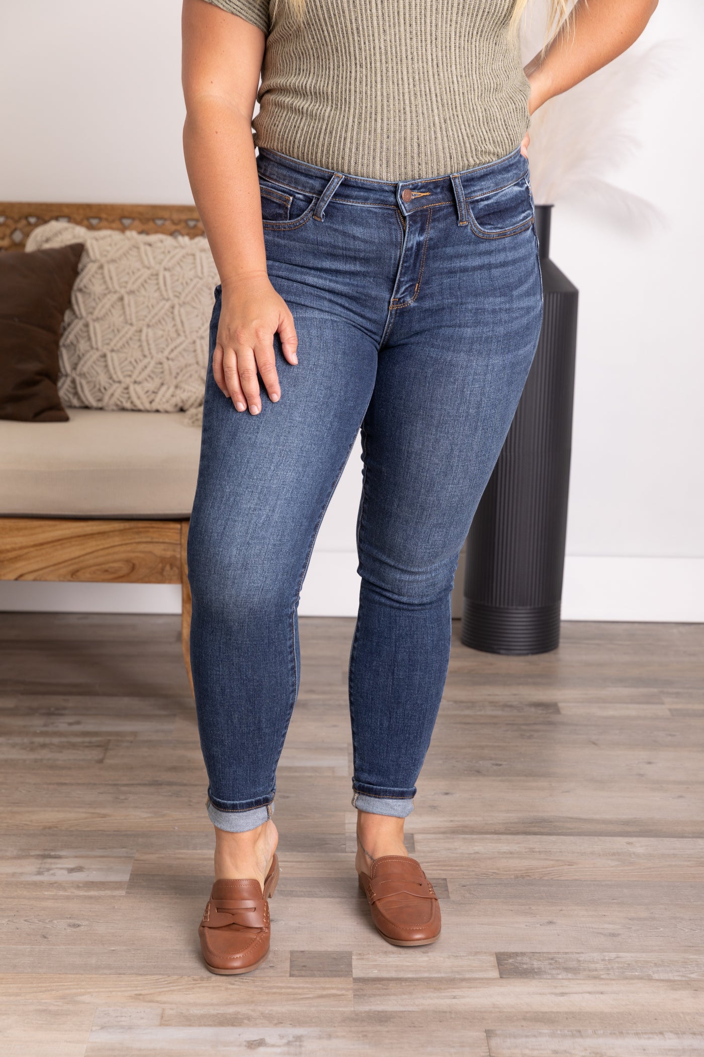 Judy Blue Core Mid-Rise Skinny Jean