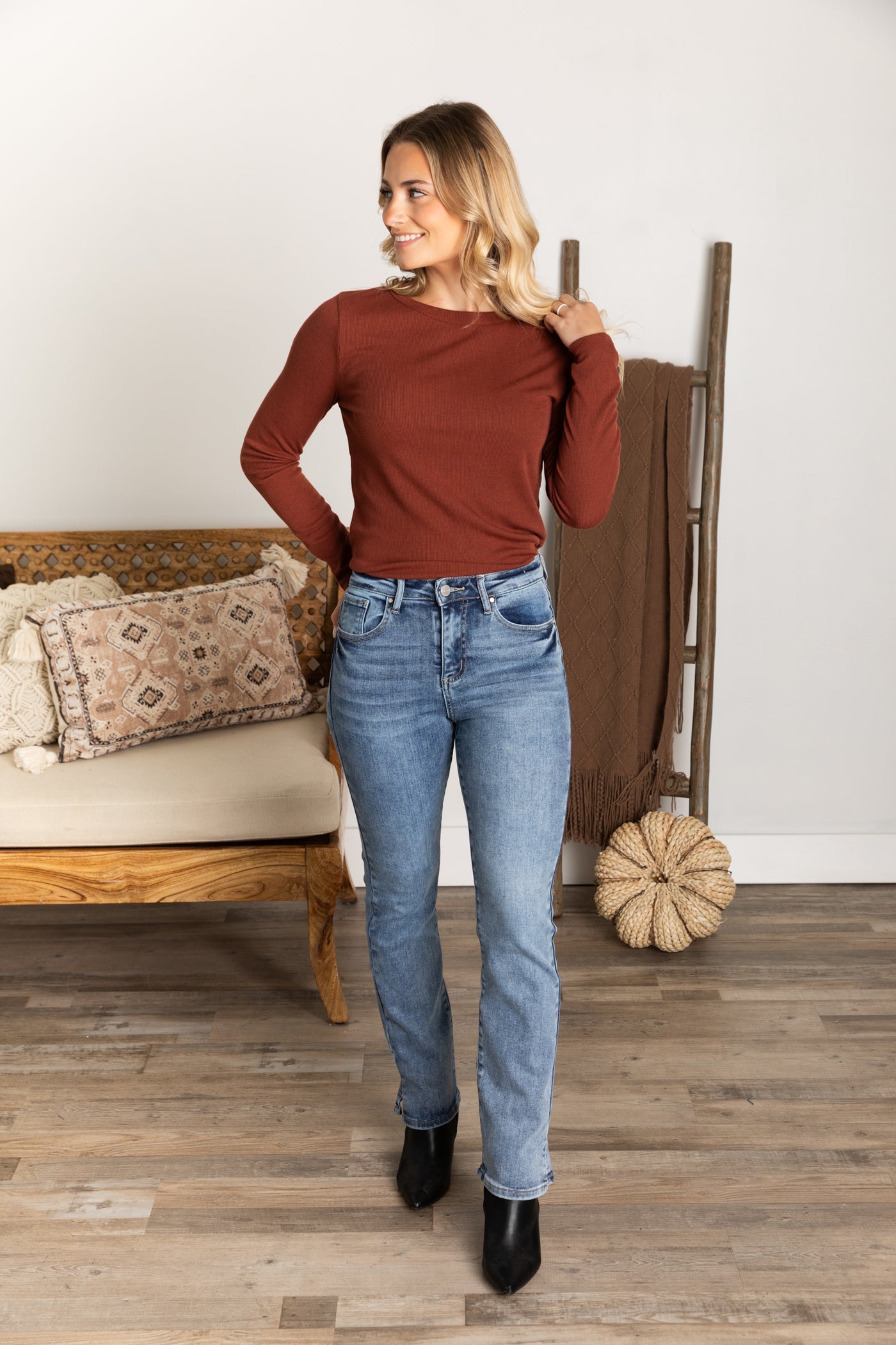 Risen High Rise Straight Jeans With Hem Slit