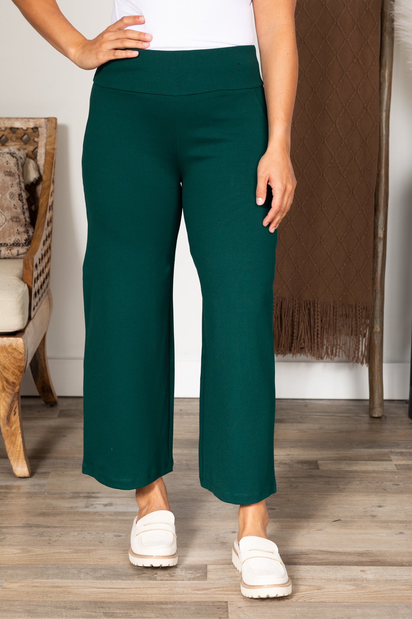 The Magic Cropped Wide Leg Pant