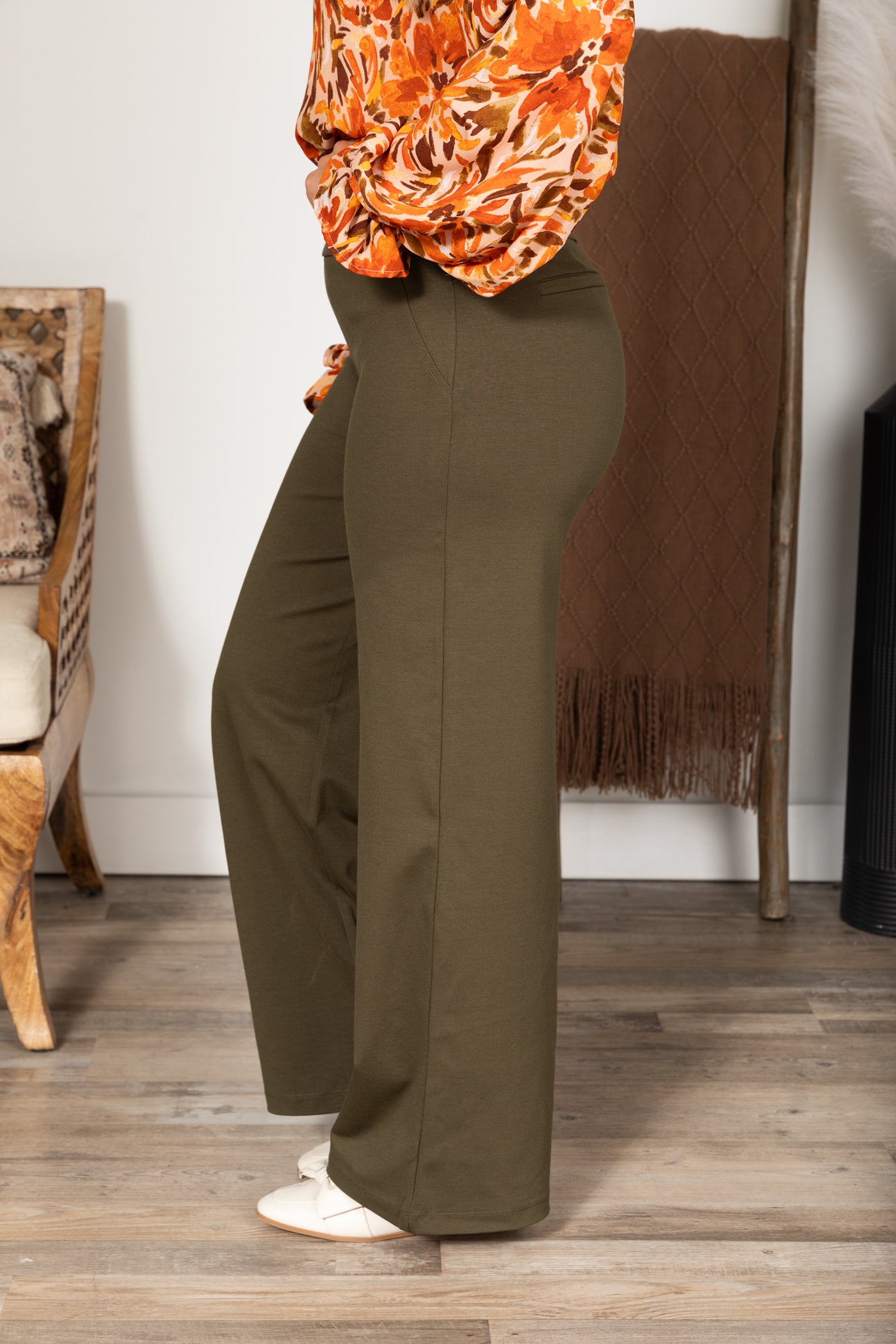 The Magic Wide Leg Pant