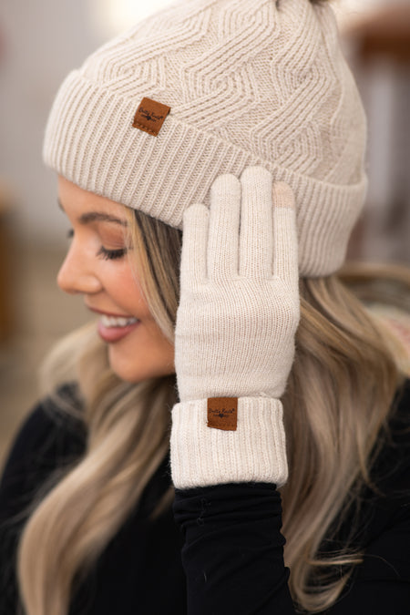 Oatmeal Gloves With Tech Fingertips