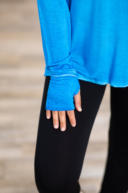 Sky Blue Washed Top With Thumbholes