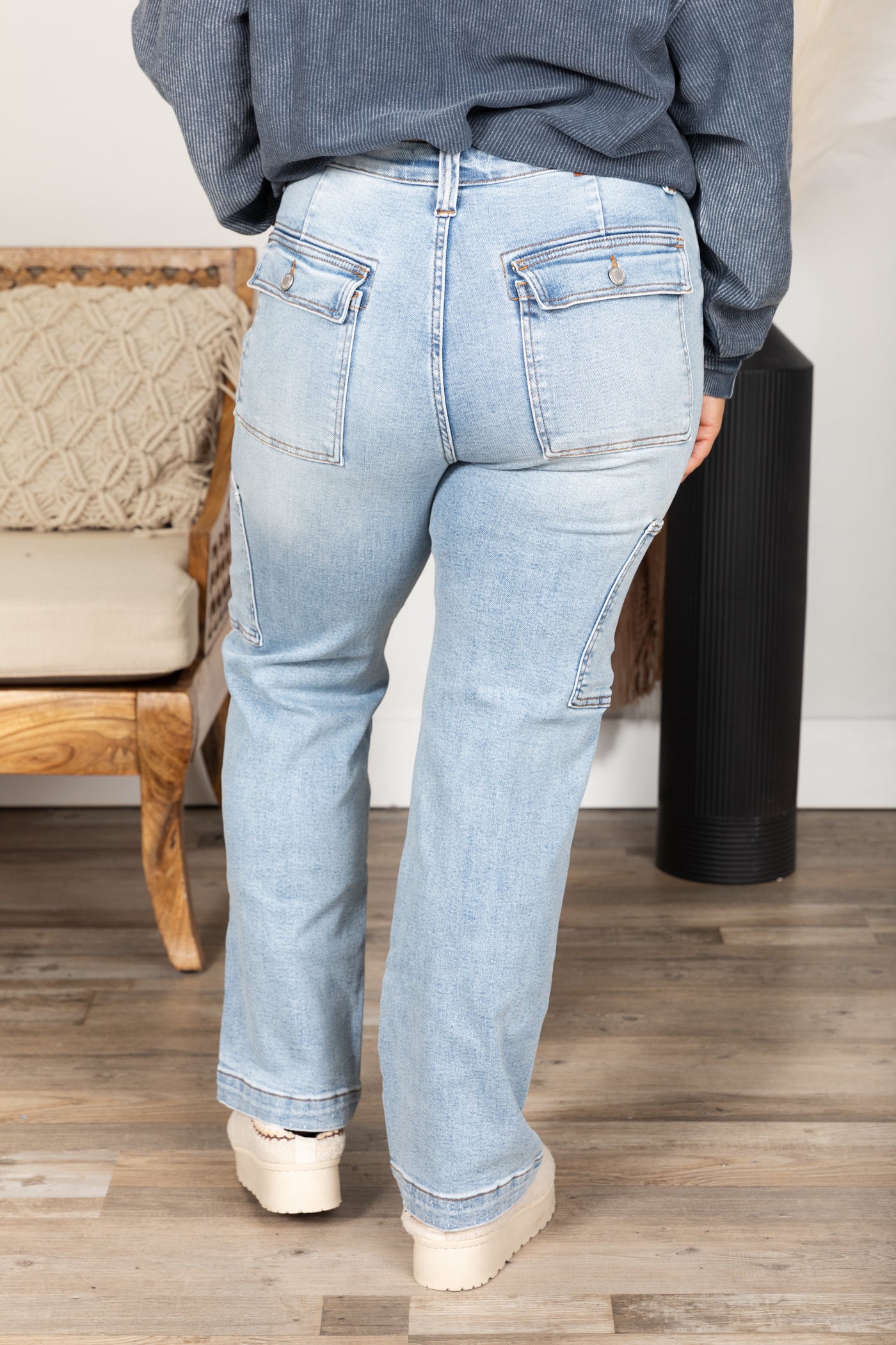 Judy Blue Light Wash Cargo Wide Leg Jeans