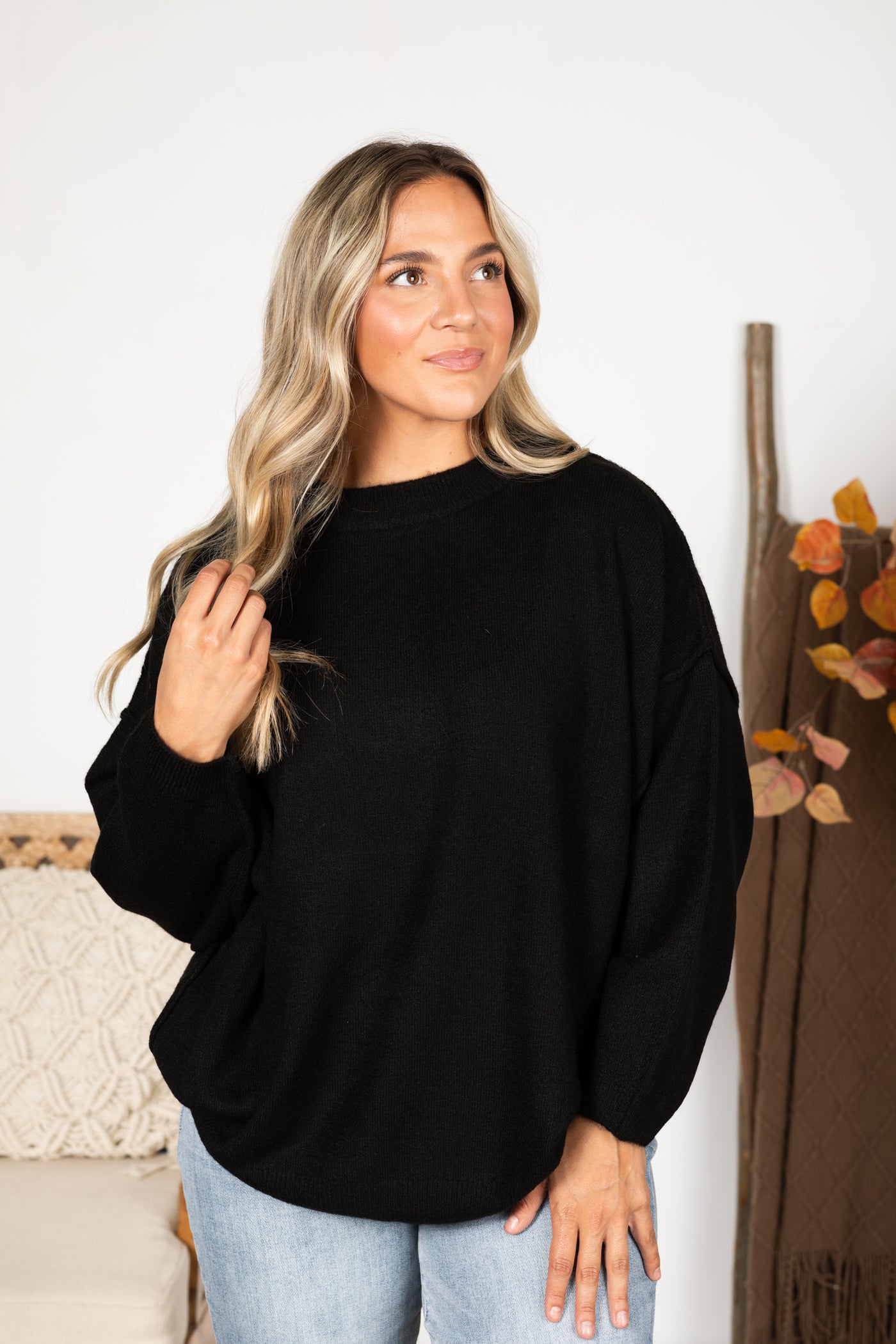 Oversized Round Neck Raw Seam Melange Sweater