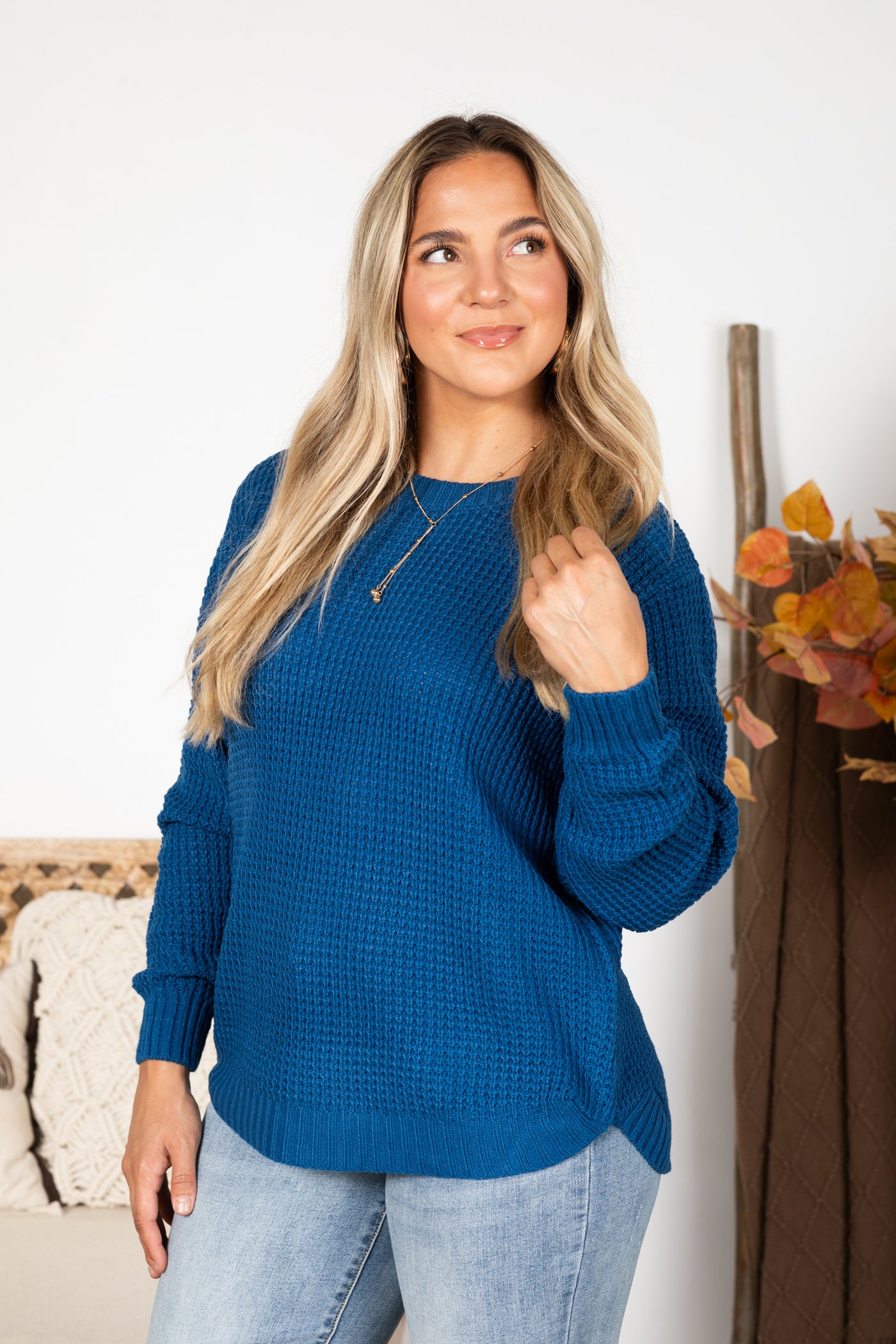 Waffle Knit Round Hem Sweater