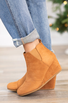 Tan Side Elastic Wedges