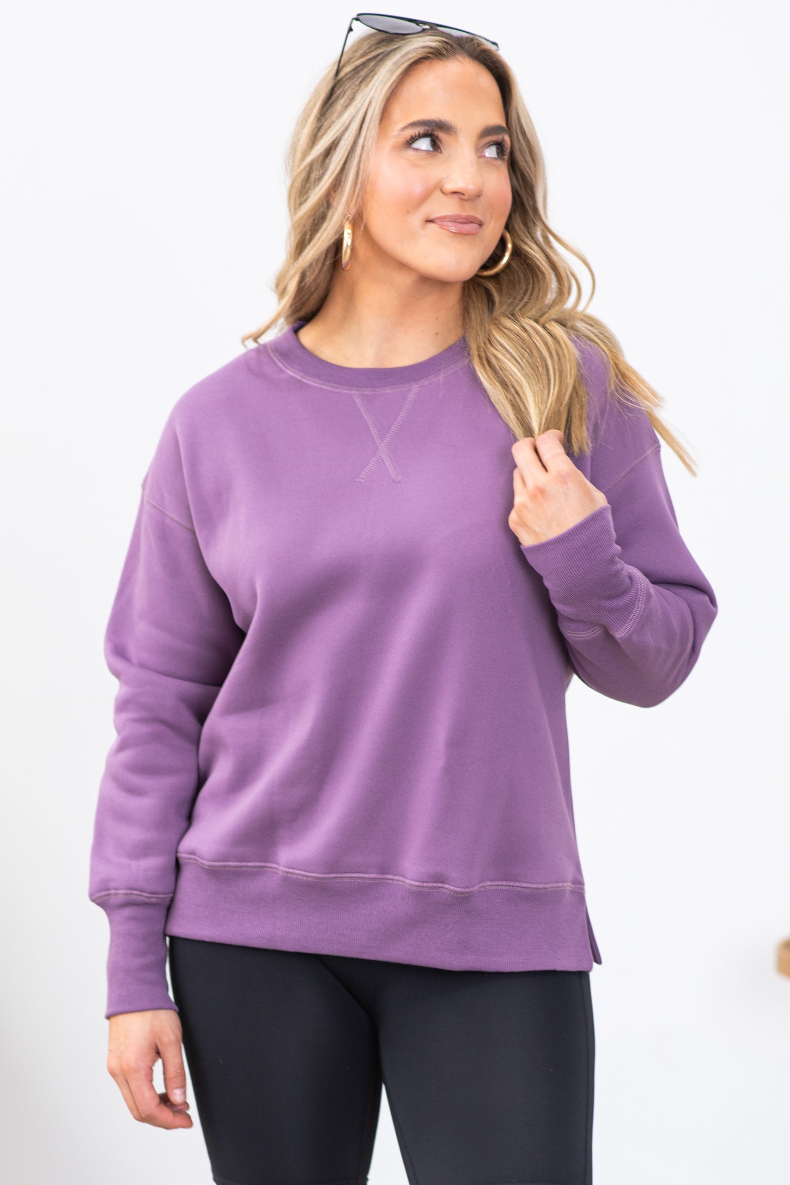 Sweatshirt with online slits