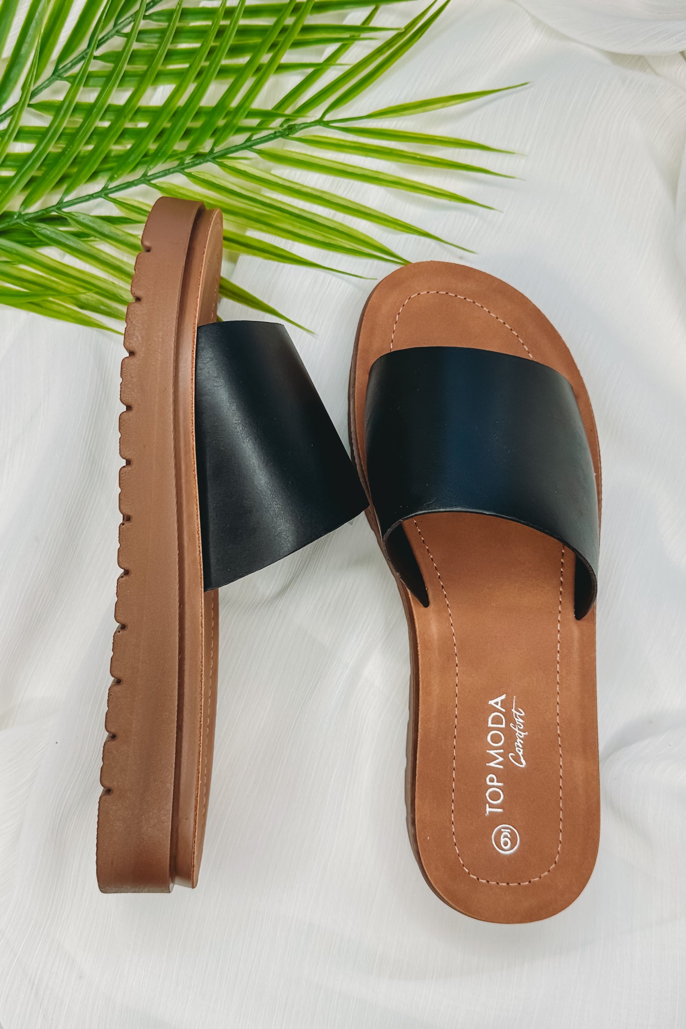 Toe Band Lugged Platform Slip On Sandals