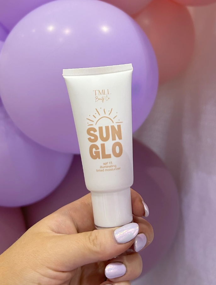 PRE-ORDER Sun Glo Tinted Moisturizer shipping apx 2/19