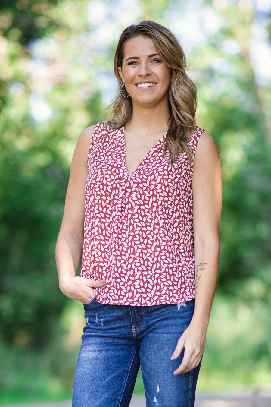 Rust and Ivory Abstract Print V-Neck Tank - Filly Flair