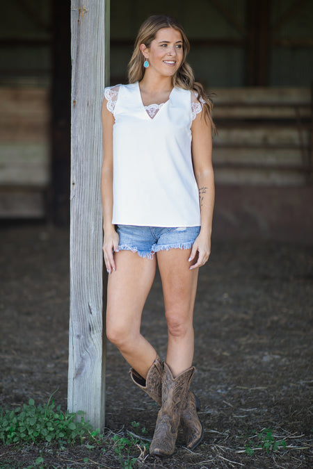 White Scalloped Lace Trim Tank - Filly Flair