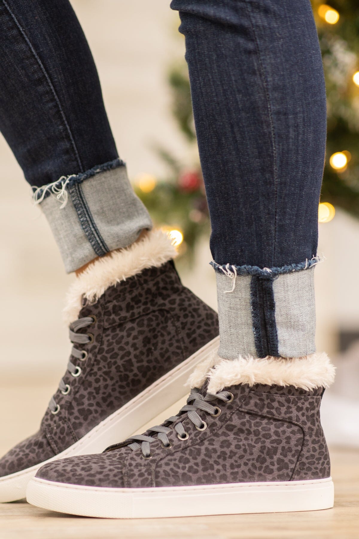 High top outlet sneakers with fur