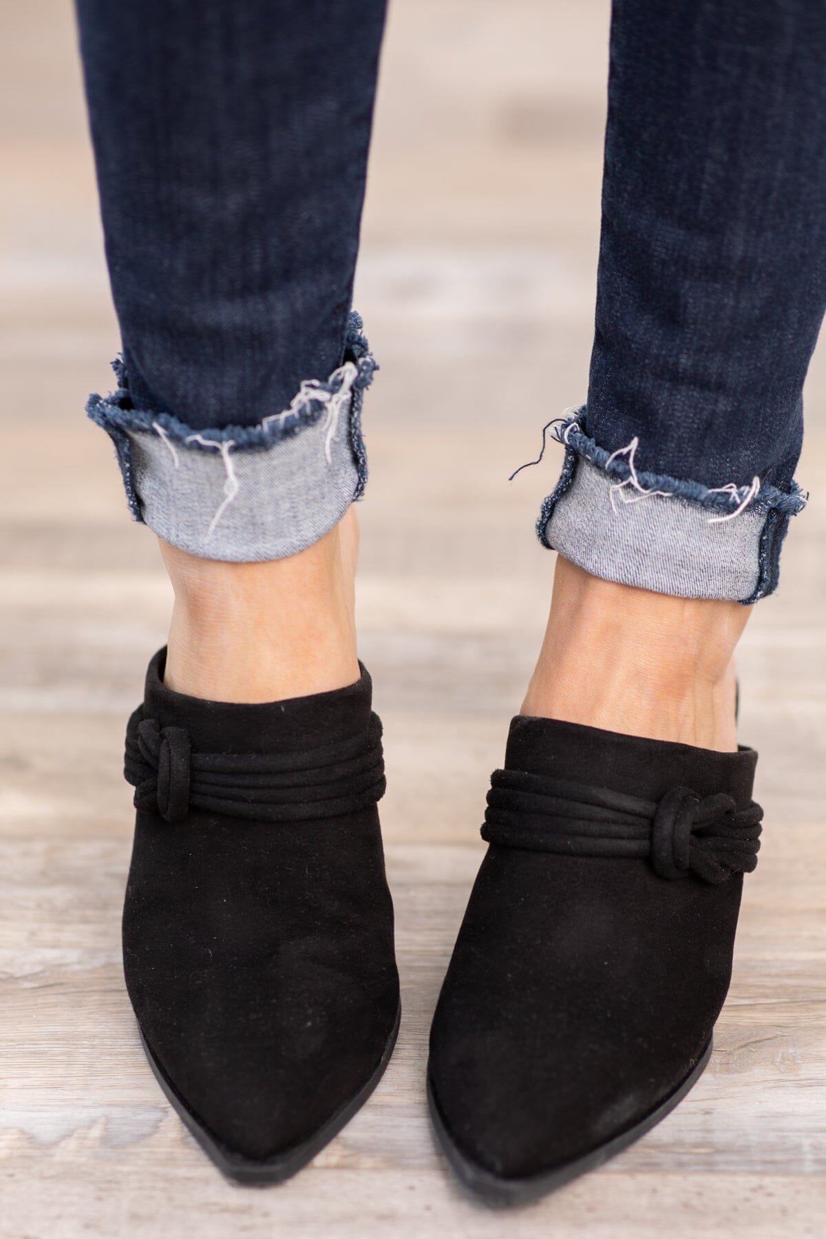 Black Point Toe Mules - Filly Flair