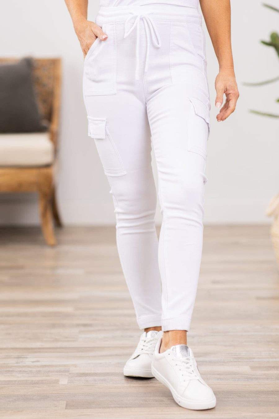 White Joggers With Cargo Pocket - Filly Flair